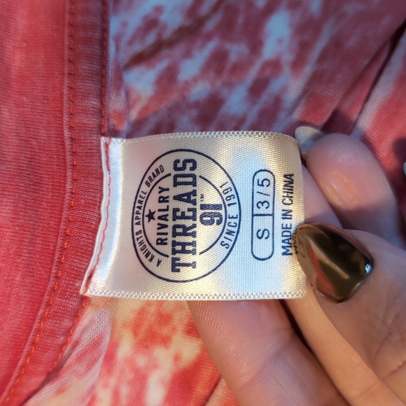 WISCONSIN BADGERS Burnout Short Sleeve College T-Shirt - Picture 9 of 10